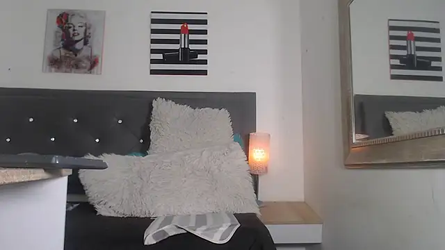 madison  love  online show from February 3, 7:19 pm