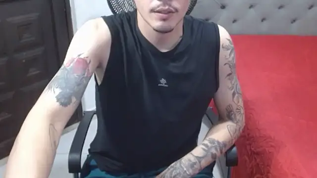 g0lden boss online show from December 16, 8:46 pm