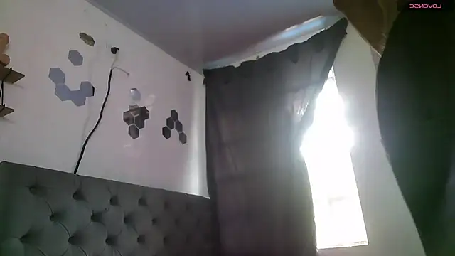 g0lden boss online show from November 15, 1:37 pm