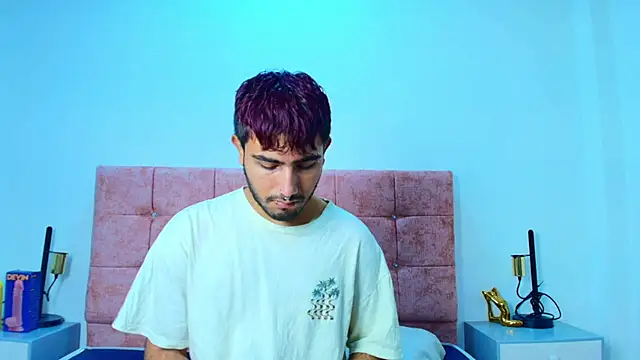 Ares Alpha online show from November 4, 6:33 pm