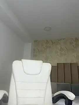 Scarlett 12 online show from April 7, 9:22 am