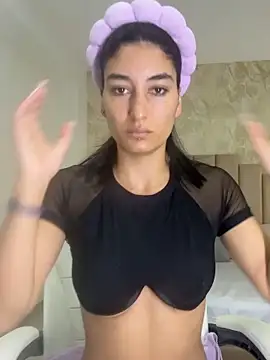 Scarlett 12 online show from April 13, 9:46 am