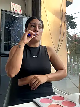 Snapshot of Scarlett_12 chatting on September 12, 12:05 pm Scarlett 12 online show from September 12, 12:05 pm