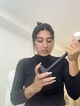 Scarlett 12 online show from April 17, 9:12 am