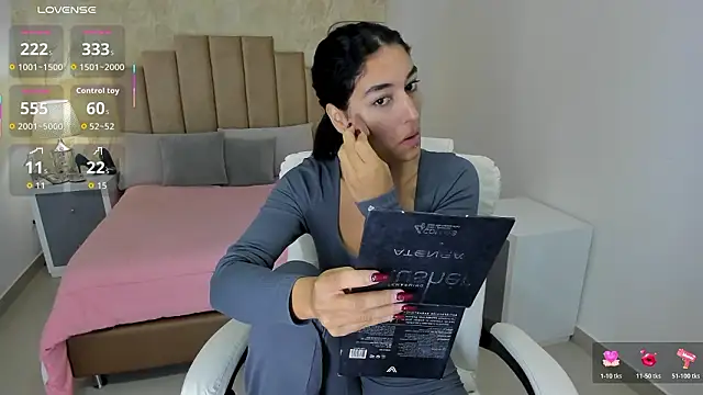 Scarlett 12 online show from March 3, 10:55 am