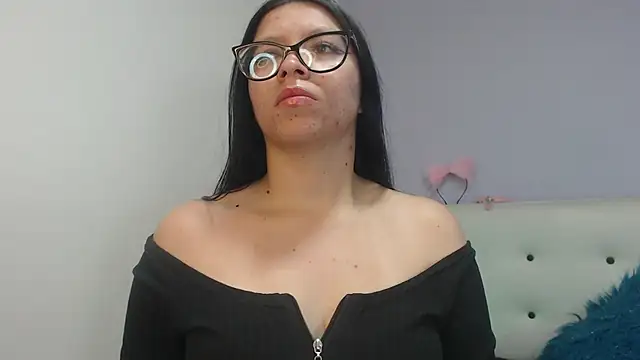 Snapshot of Kate_Gale chatting on October 10, 12:11 am Kate Gale online show from October 10, 12:11 am