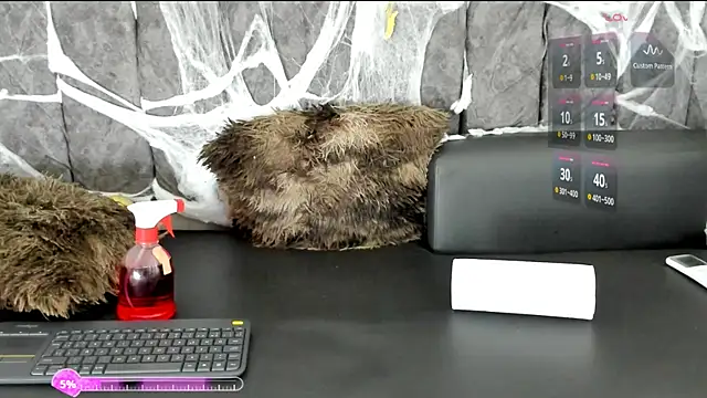 Snapshot of Rowan_Mills chatting on October 12, 8:43 pm Rowan Mills online show from October 12, 8:43 pm