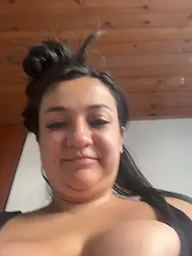 Snapshot of andrea-cohen chatting on October 21, 4:39 pm andrea-cohen online show from October 21, 4:39 pm