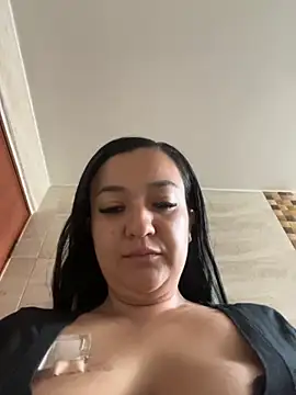 Snapshot of andrea-cohen chatting on November 16, 12:54 pm andrea-cohen online show from November 16, 12:54 pm