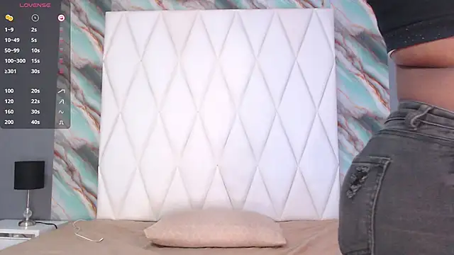 PenelopeBoobss online show from November 14, 11:41 pm