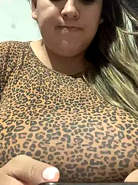 bruna438 online show from November 17, 11:31 pm