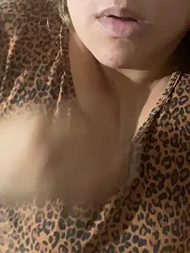 bruna438 online show from November 15, 11:31 pm