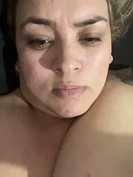 Snapshot of bruna438 chatting on September 27, 1:23 am bruna438 online show from September 27, 1:23 am