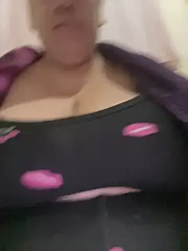 bruna438 online show from April 30, 10:33 am