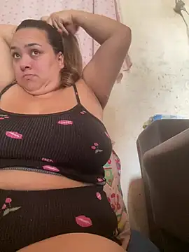 bruna438 online show from May 6, 1:48 pm