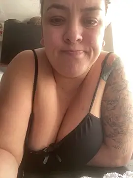 bruna438 online show from June 4, 12:32 pm