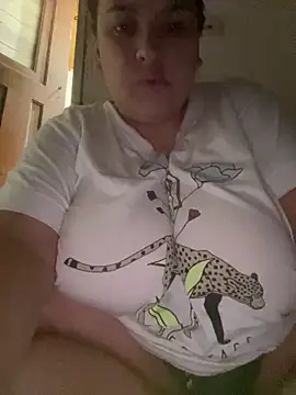 bruna438 online show from May 7, 1:25 pm