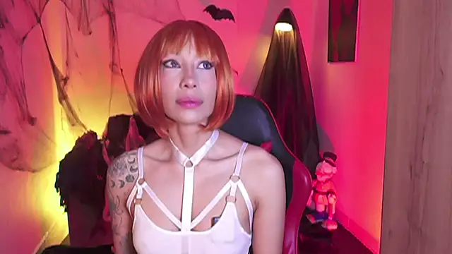 Snapshot of AnnaKimm chatting on October 25, 11:49 pm AnnaKimm online show from October 25, 11:49 pm