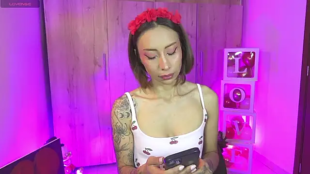 AnnaKimm online show from February 14, 10:32 pm