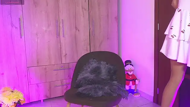 AnnaKimm online show from March 29, 10:33 pm