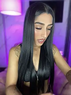 Snapshot of _Denisse444 chatting on July 8, 10:32 pm Denisse444 online show from July 8, 10:32 pm