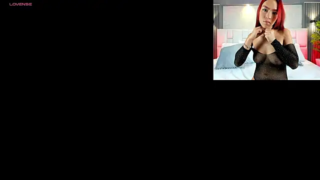 LunnaBlake online show from March 3, 4:19 am