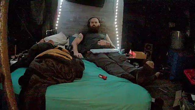 Cowboy815 online show from December 20, 3:42 am