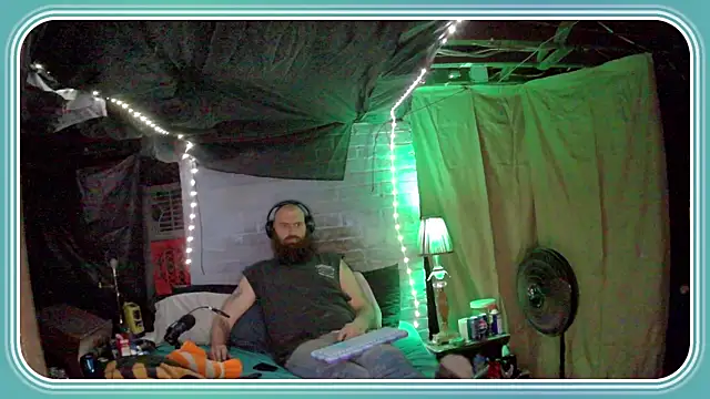 Cowboy815 online show from November 18, 1:10 am