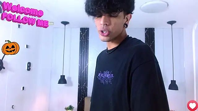 Snapshot of Franvill_Trato chatting on October 9, 7:25 pm Franvill Trato online show from October 9, 7:25 pm