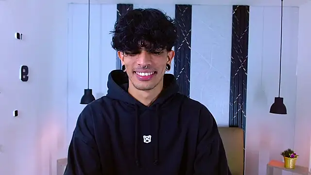 Snapshot of Franvill_Trato chatting on September 30, 7:09 pm Franvill Trato online show from September 30, 7:09 pm