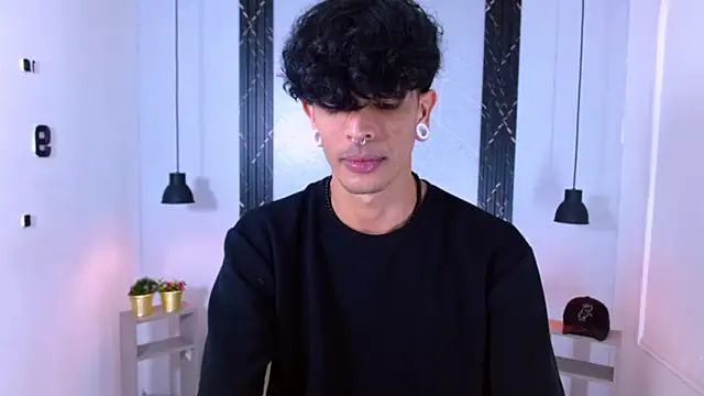 Snapshot of Franvill_Trato chatting on October 2, 7:28 pm Franvill Trato online show from October 2, 7:28 pm