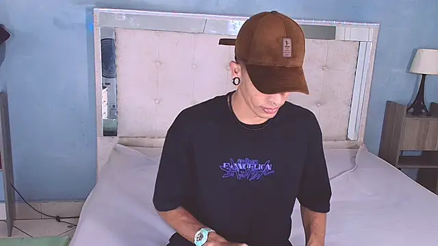 Snapshot of Franvill_Trato chatting on October 18, 12:18 pm Franvill Trato online show from October 18, 12:18 pm