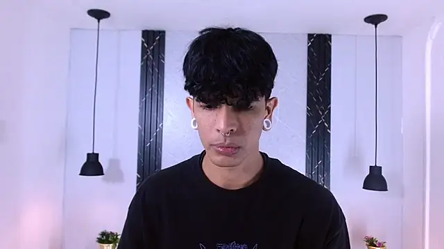 Snapshot of Franvill_Trato chatting on October 23, 7:01 pm Franvill Trato online show from October 23, 7:01 pm