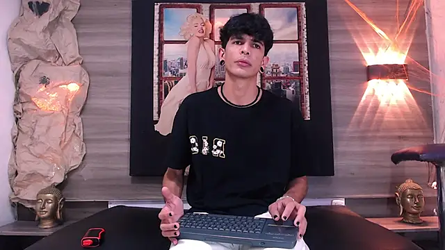 Snapshot of Franvill_Trato chatting on October 25, 7:14 pm Franvill Trato online show from October 25, 7:14 pm