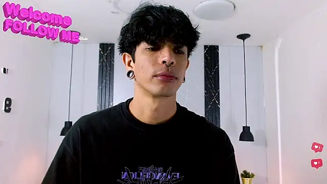 Snapshot of Franvill_Trato chatting on December 4, 7:13 pm Franvill Trato online show from December 4, 7:13 pm