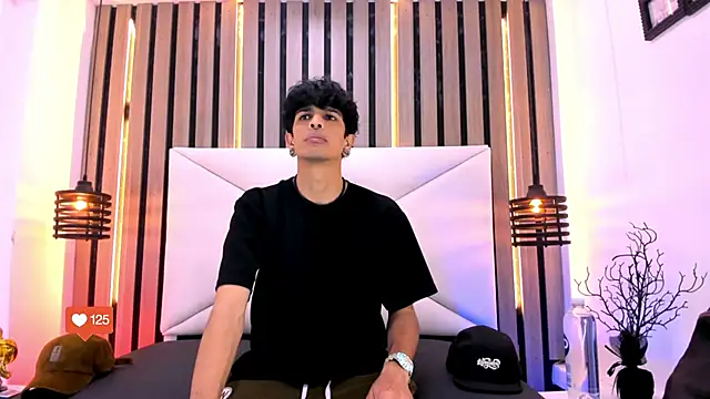 Snapshot of Franvill_Trato chatting on November 29, 7:14 pm Franvill Trato online show from November 29, 7:14 pm