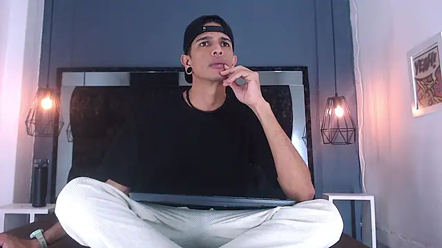 Snapshot of Franvill_Trato chatting on October 8, 7:14 pm Franvill Trato online show from October 8, 7:14 pm