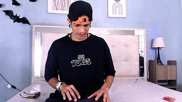 Snapshot of Franvill_Trato chatting on November 14, 5:16 pm Franvill Trato online show from November 14, 5:16 pm