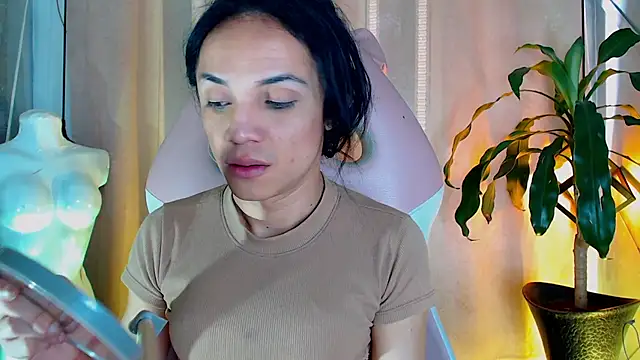 Cristal Gem1 online show from May 23, 11:53 am