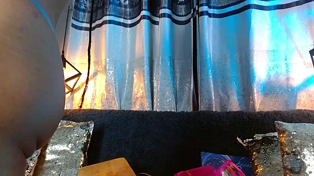 Cristal Gem1 online show from February 6, 4:30 am