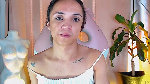 Cristal Gem1 online show from May 20, 12:02 pm