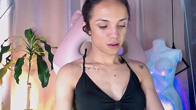 Cristal Gem1 online show from May 8, 11:58 am