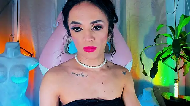 Cristal Gem1 online show from May 29, 11:44 pm