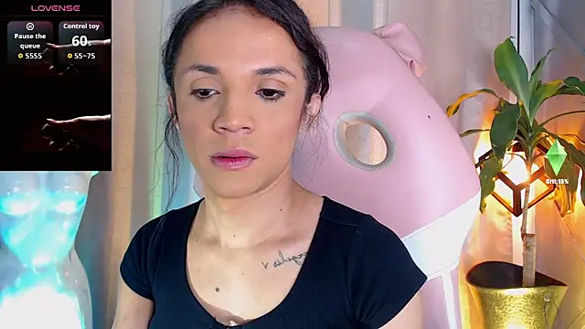 Cristal Gem1 online show from May 13, 11:39 am