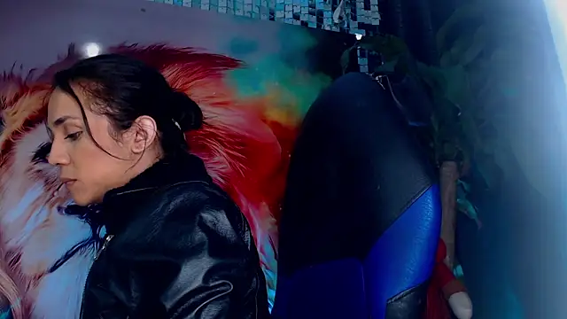 Cristal Gem1 online show from December 5, 12:15 pm