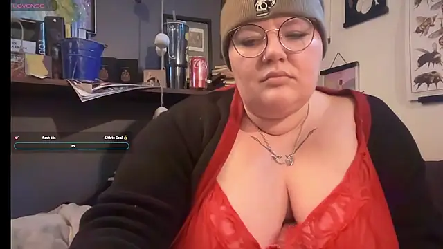 Snapshot of ClaraLimon chatting on March 9, 1:42 am ClaraLimon online show from March 9, 1:42 am