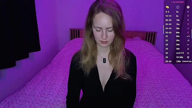 LyraHotty online show from March 27, 9:16 pm