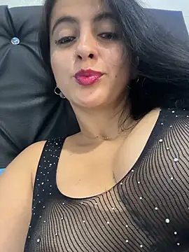 Snapshot of salo-rousee chatting on July 12, 10:21 pm salo-rousee online show from July 12, 10:21 pm
