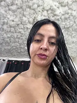 salo-rousee online show from December 5, 12:32 am