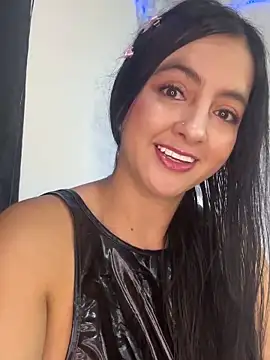 salo-rousee online show from December 18, 6:45 pm